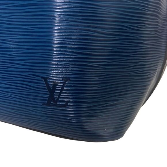 Louis Vuitton Epi Noe Blue with Black Trim Leather PM Bucket Shoulder Bag A20922 - Picture 4 of 14
